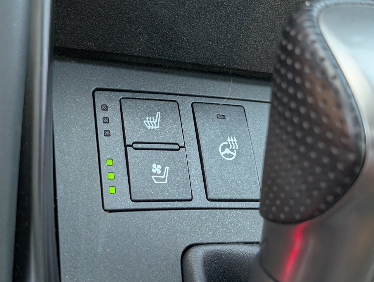 Used 2024 Lexus IS 350 F Sport w/ Memory Package RWD image 18