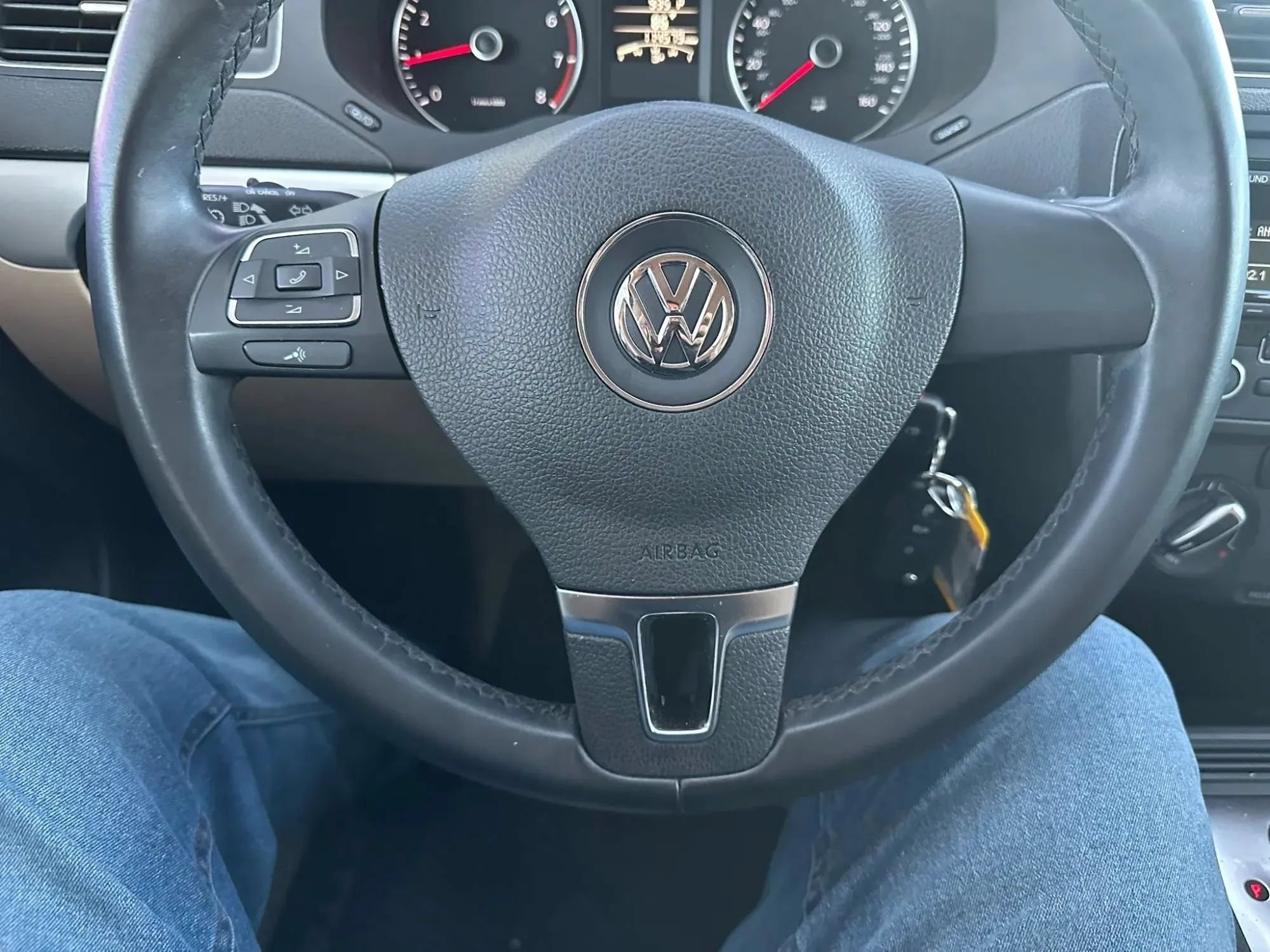 Used 2014 Volkswagen Jetta SE FWD image 14