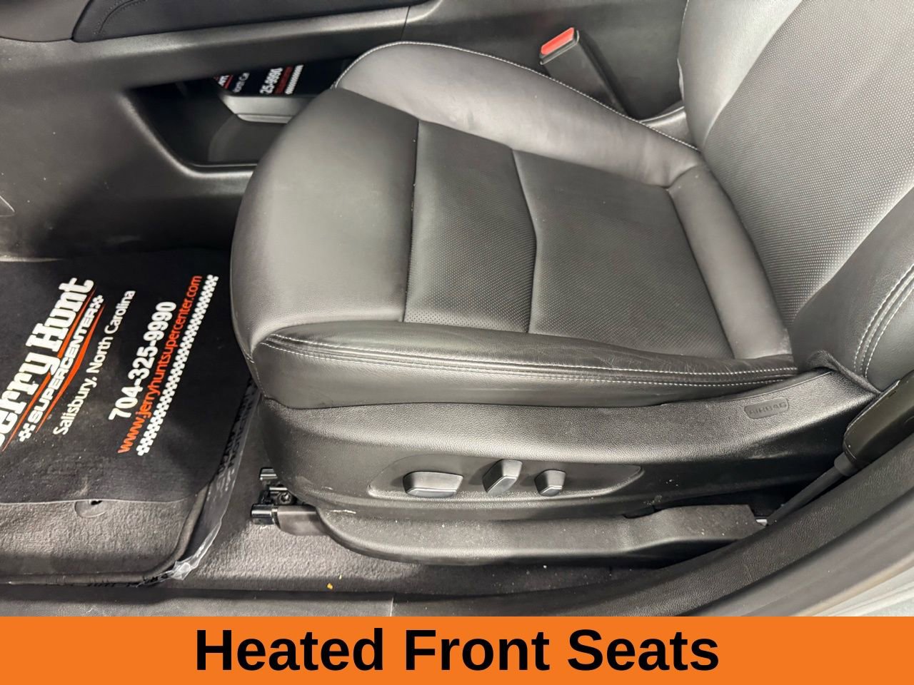 Used 2024 Cadillac XT6 Sport w/ Technology Package image 13