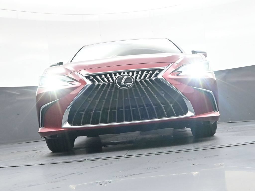 Used 2025 Lexus ES 300h w/ Premium Package FWD image 52