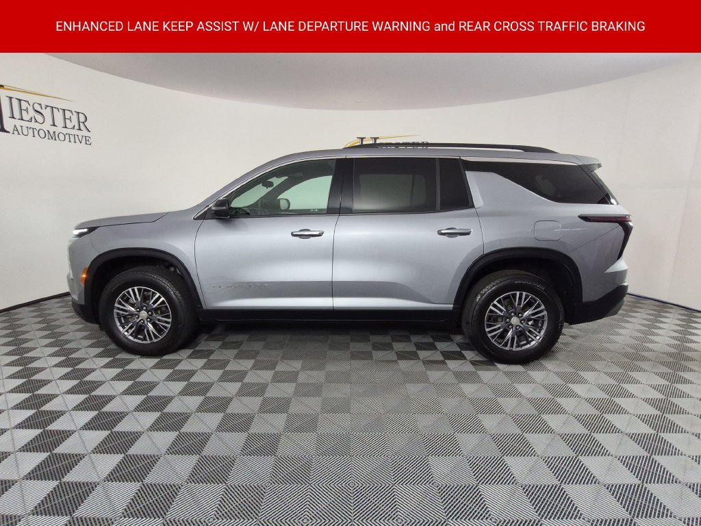 Certified 2025 Chevrolet Traverse LT AWD/4WD image 9