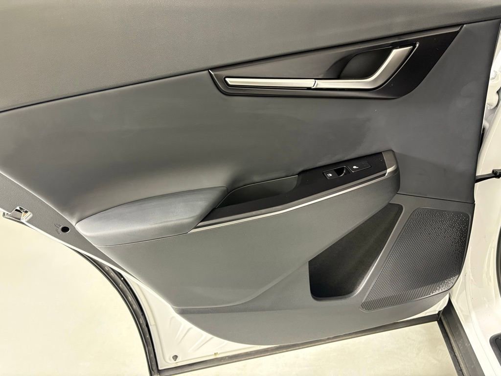 New 2025 Kia EV6 Light w/ Light LR Technology Package image 38