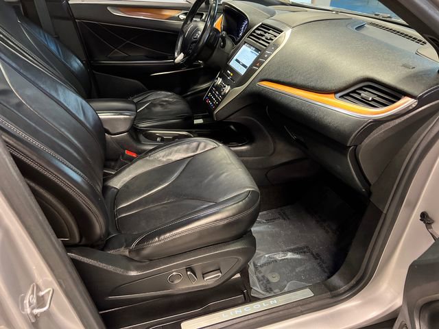 Used 2017 Lincoln MKC Reserve image 11