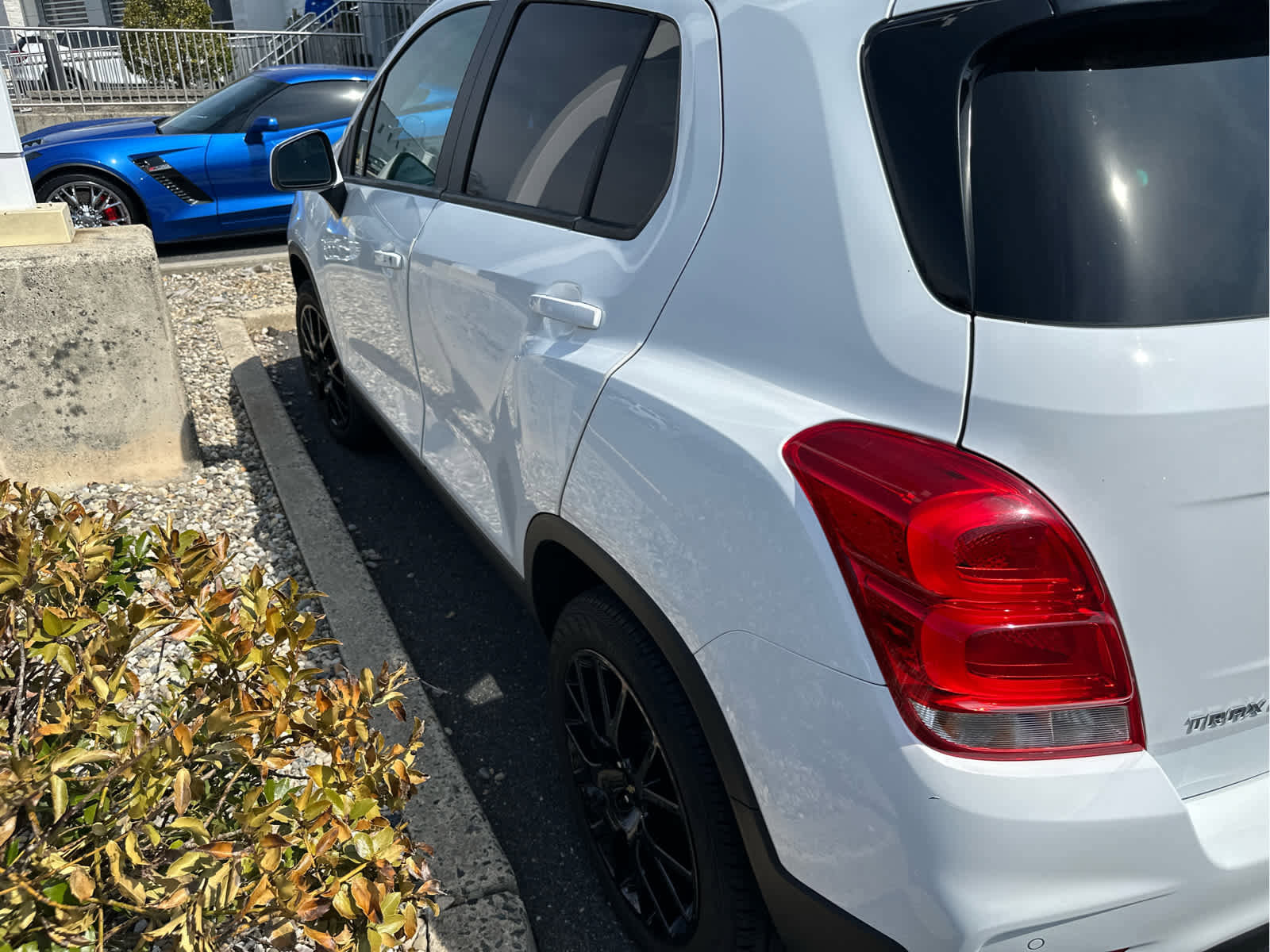 Certified 2022 Chevrolet Trax LT w/ Driver Confidence Package image 5
