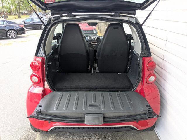 Used 2013 smart fortwo Coupe image 22
