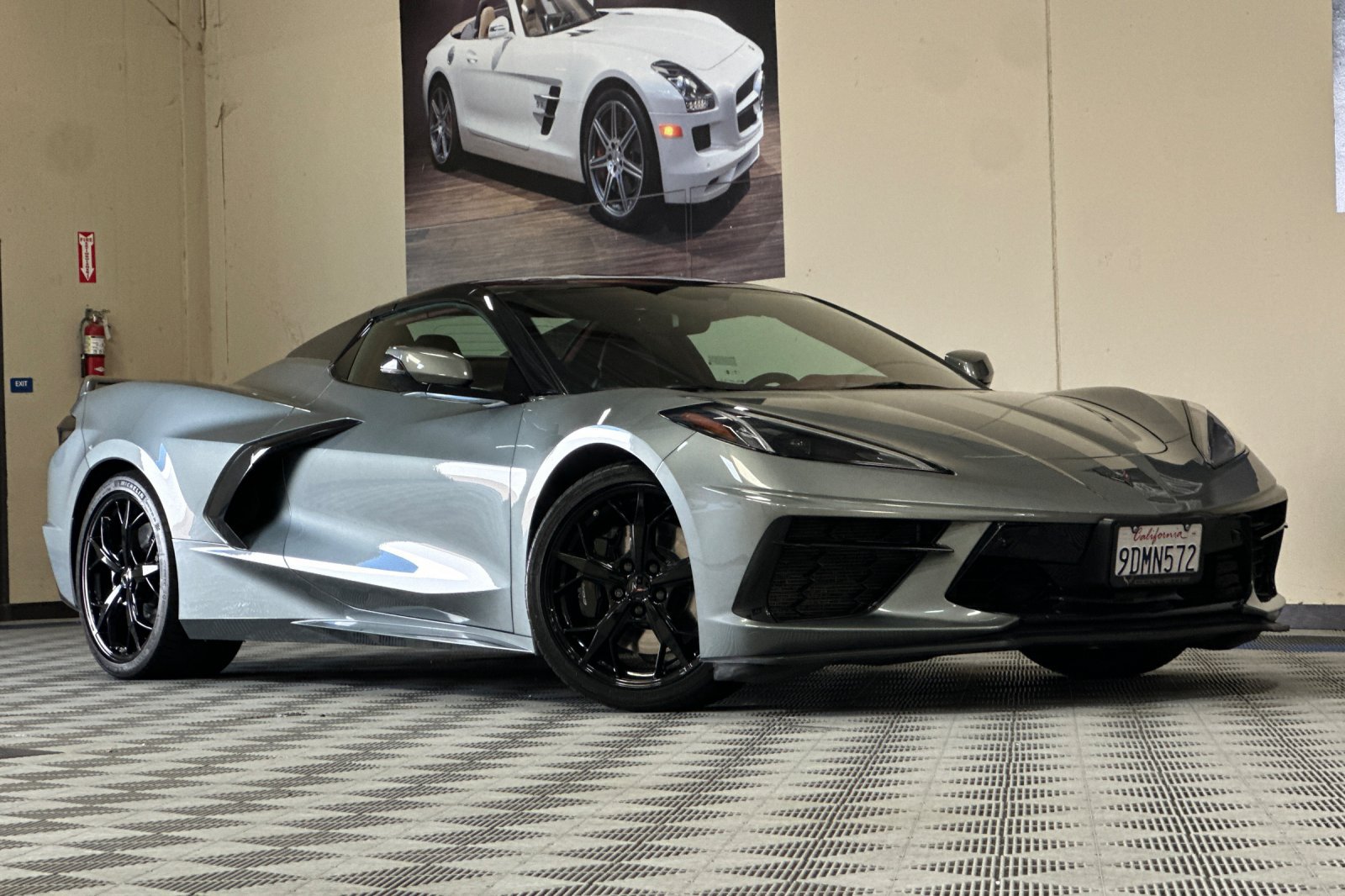 Used 2022 Chevrolet Corvette Stingray Premium Conv w/ Z51 Performance Package RWD image 10