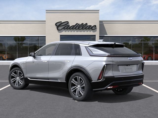 Used 2026 Cadillac Lyriq Luxury w/ LPO, Floor Liner Package AWD/4WD image 3