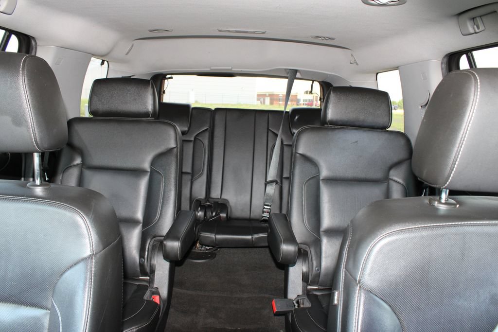 Used 2018 Chevrolet Tahoe Premier RWD image 16