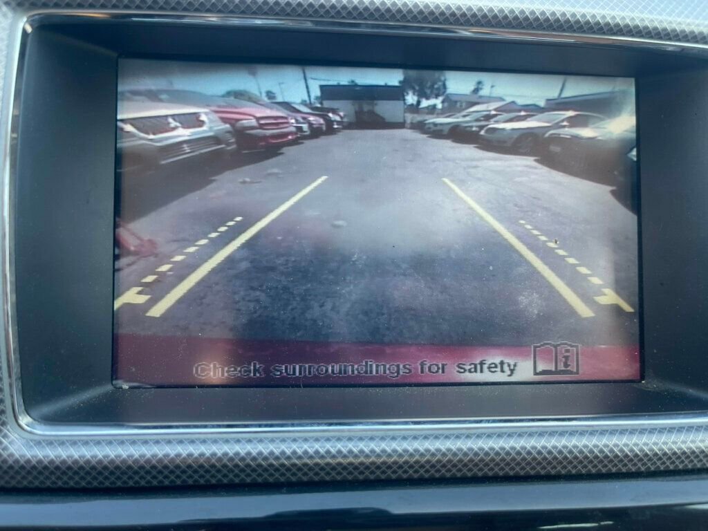 Used 2012 Jaguar XF R image 23