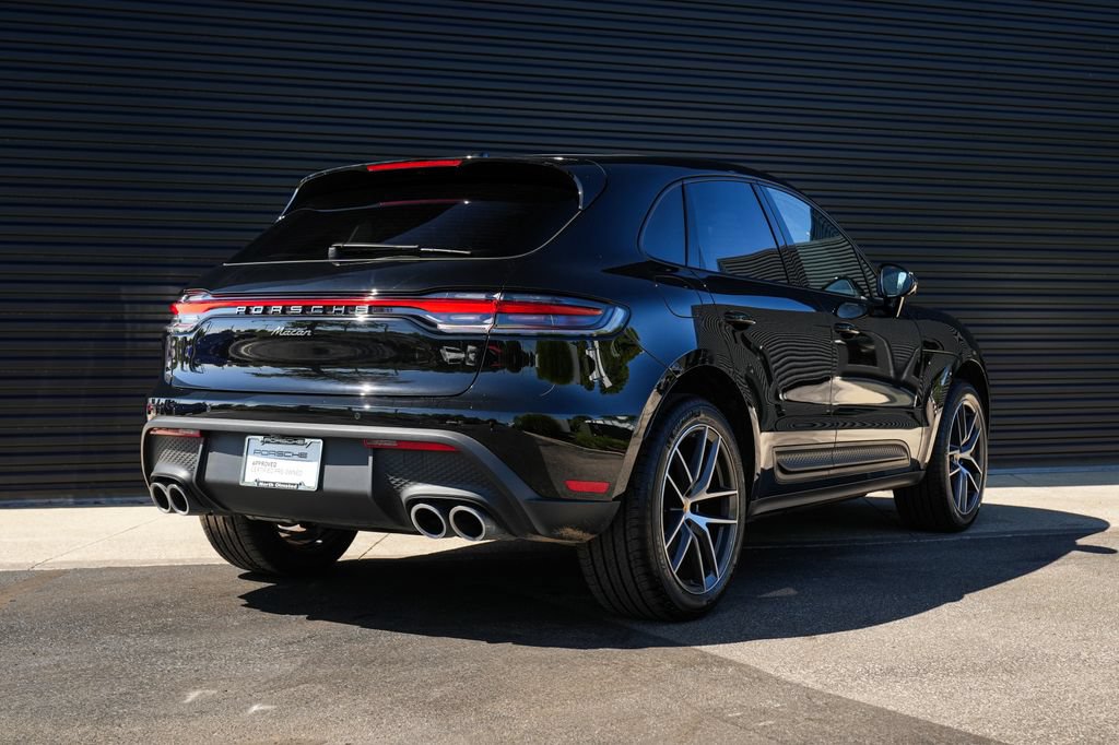Certified 2026 Porsche Macan AWD/4WD image 13