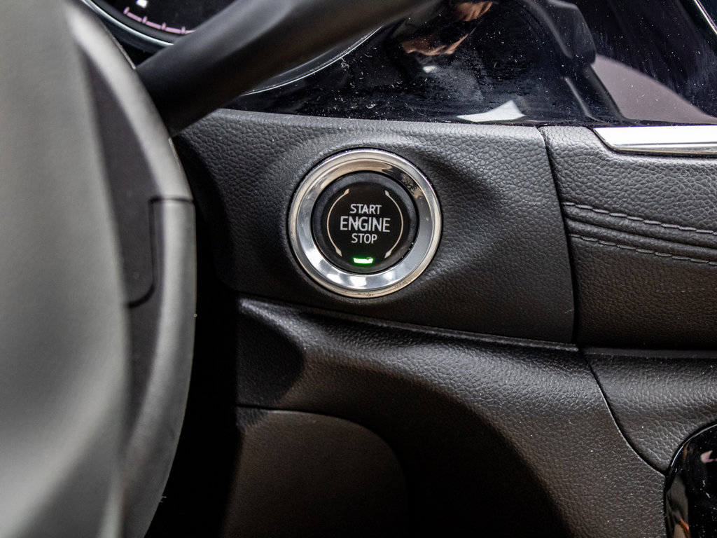 Used 2022 Buick Encore GX Essence w/ Experience Buick Package image 28