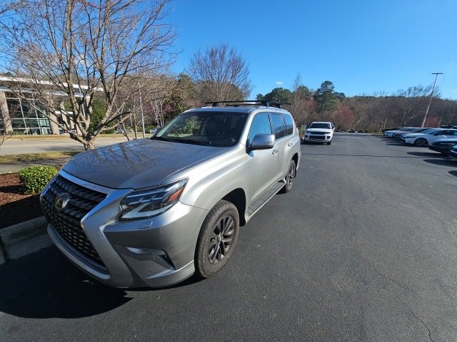 Used 2021 Lexus GX 460 Premium w/ Premium Package image 3