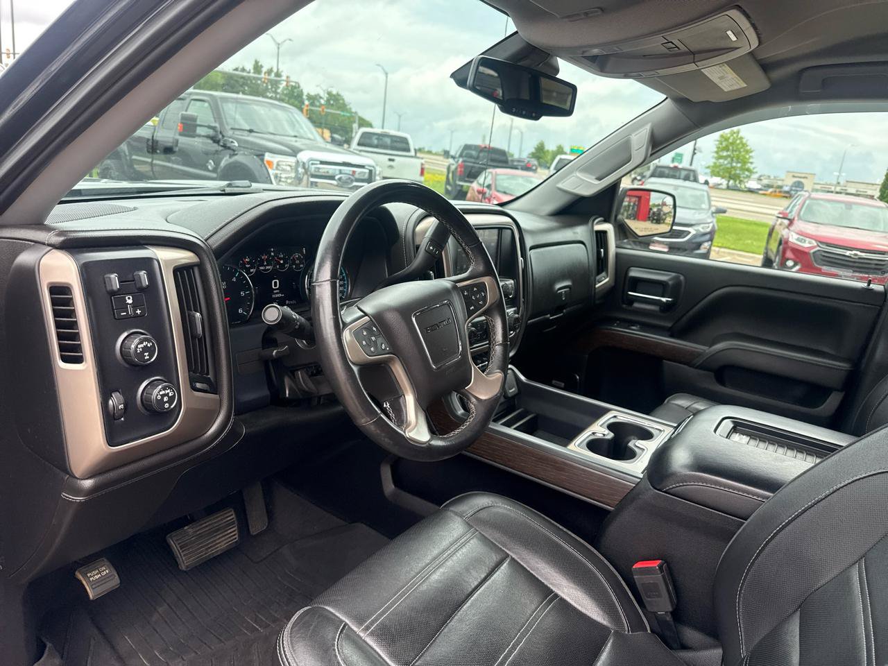 Used 2018 GMC Sierra 1500 Denali AWD/4WD image 12