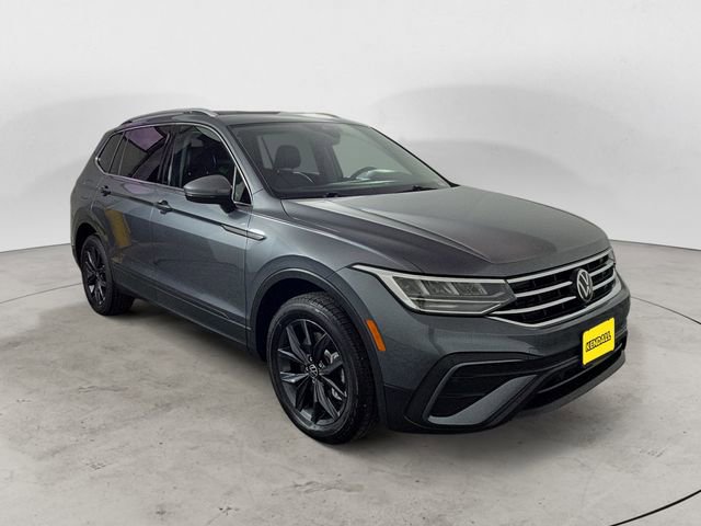 Used 2023 Volkswagen Tiguan SE image 7