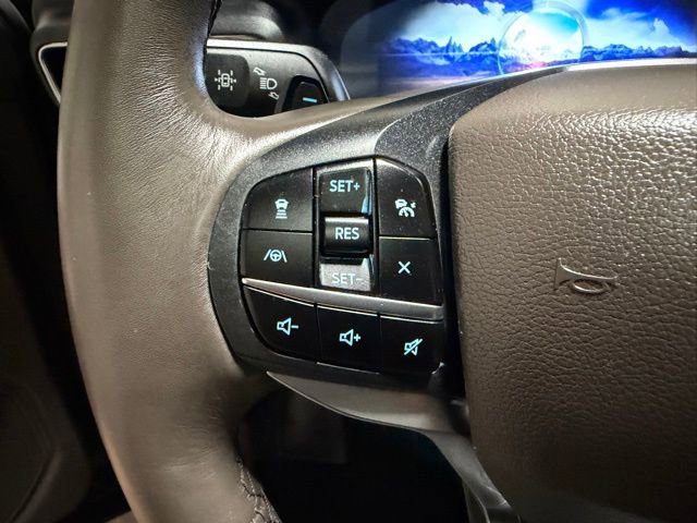 Used 2020 Ford Explorer Platinum w/ Premium Technology Package image 35