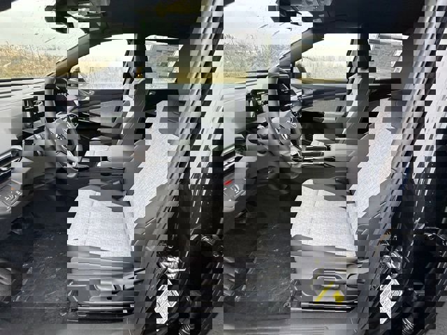 New 2025 Volkswagen ID.4 Pro image 21