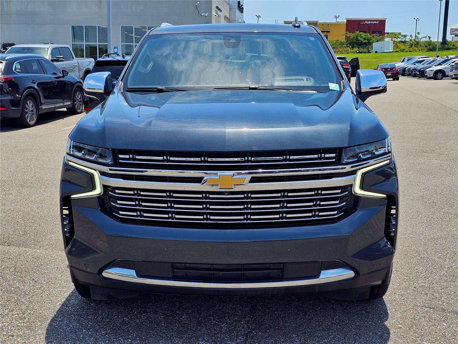 Used 2021 Chevrolet Tahoe Premier w/ Premium Package AWD/4WD image 2