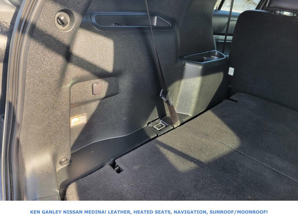 Used 2018 Ford Explorer XLT w/ Equipment Group 202A image 48