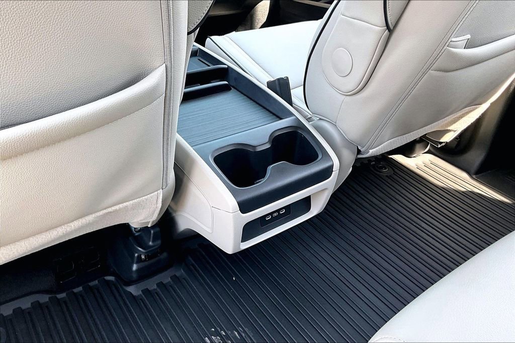 Certified 2025 Honda Odyssey Touring image 10