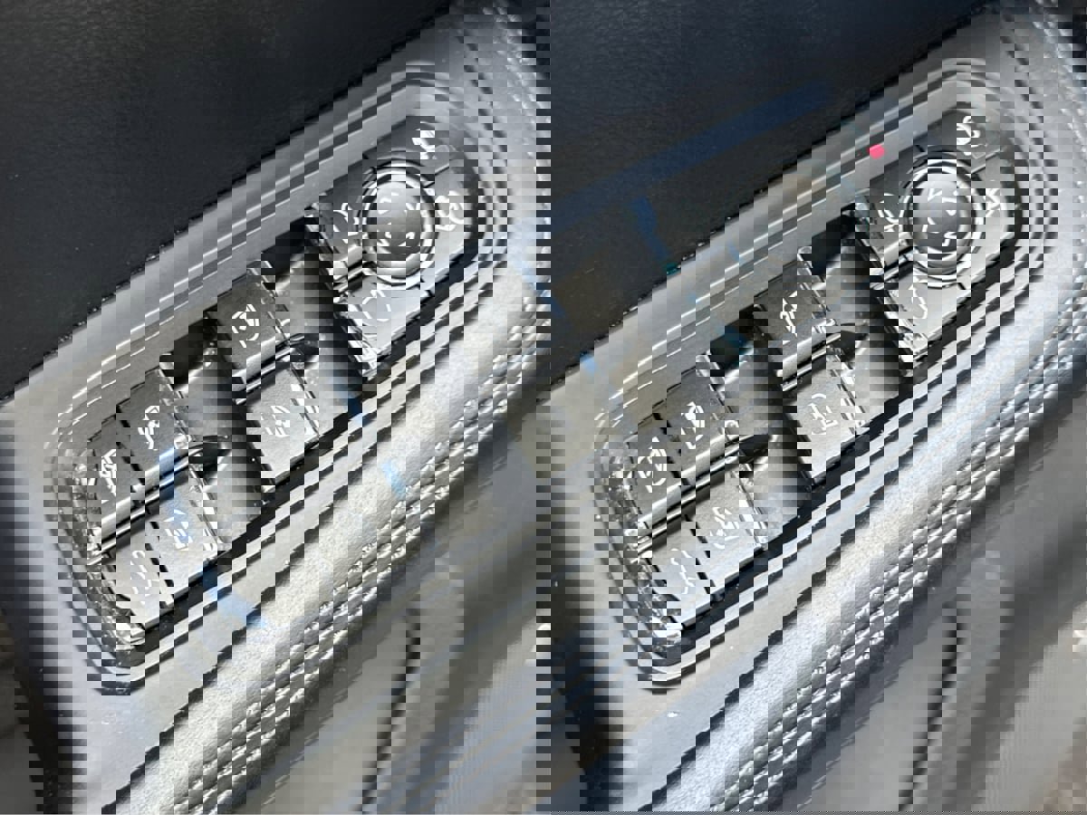 Used 2018 Porsche Macan GTS w/ Premium Package Plus image 34