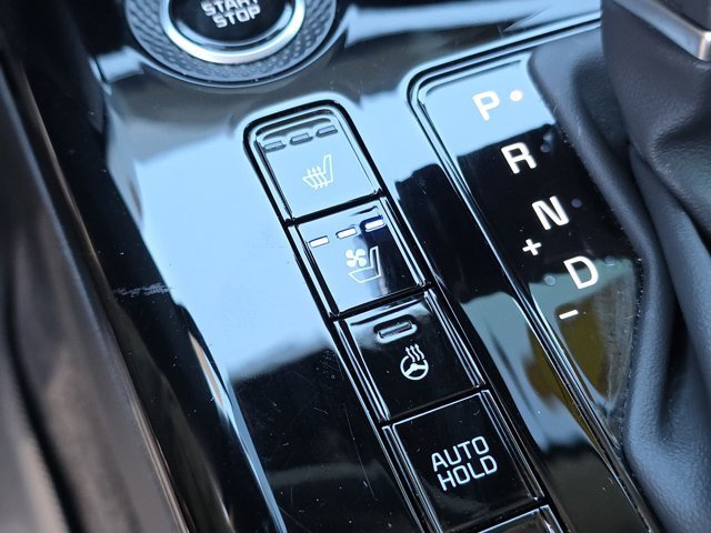 Used 2024 Kia Niro SX image 24