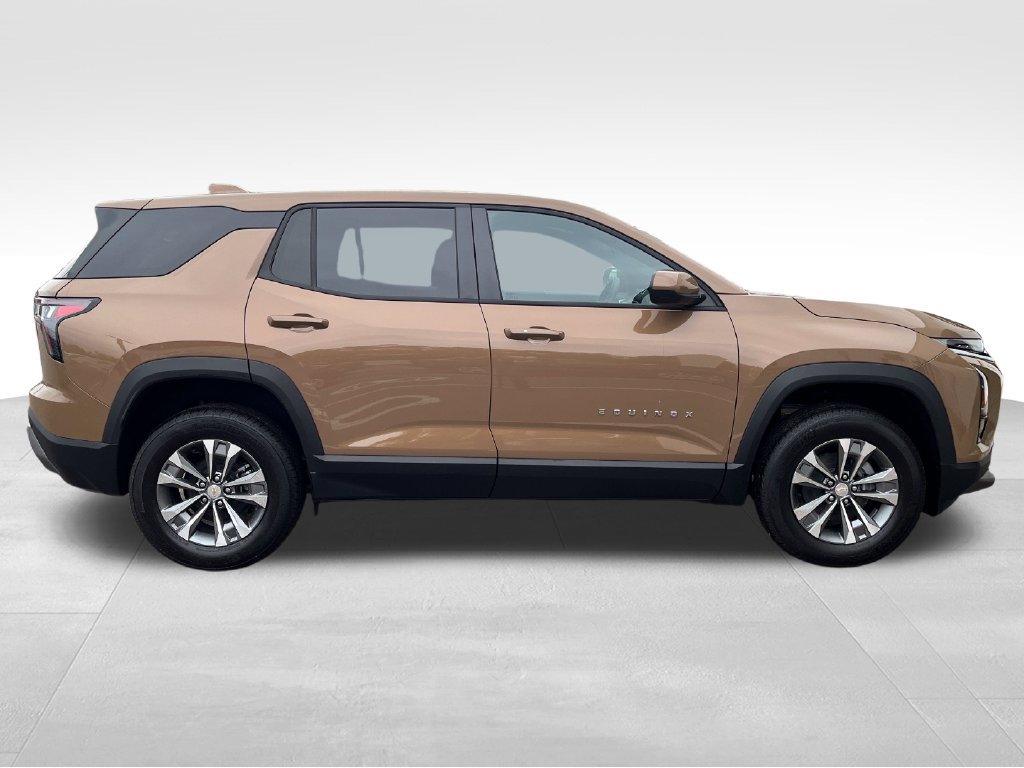 New 2027 Chevrolet Equinox LT w/ Convenience Package II AWD/4WD image 6
