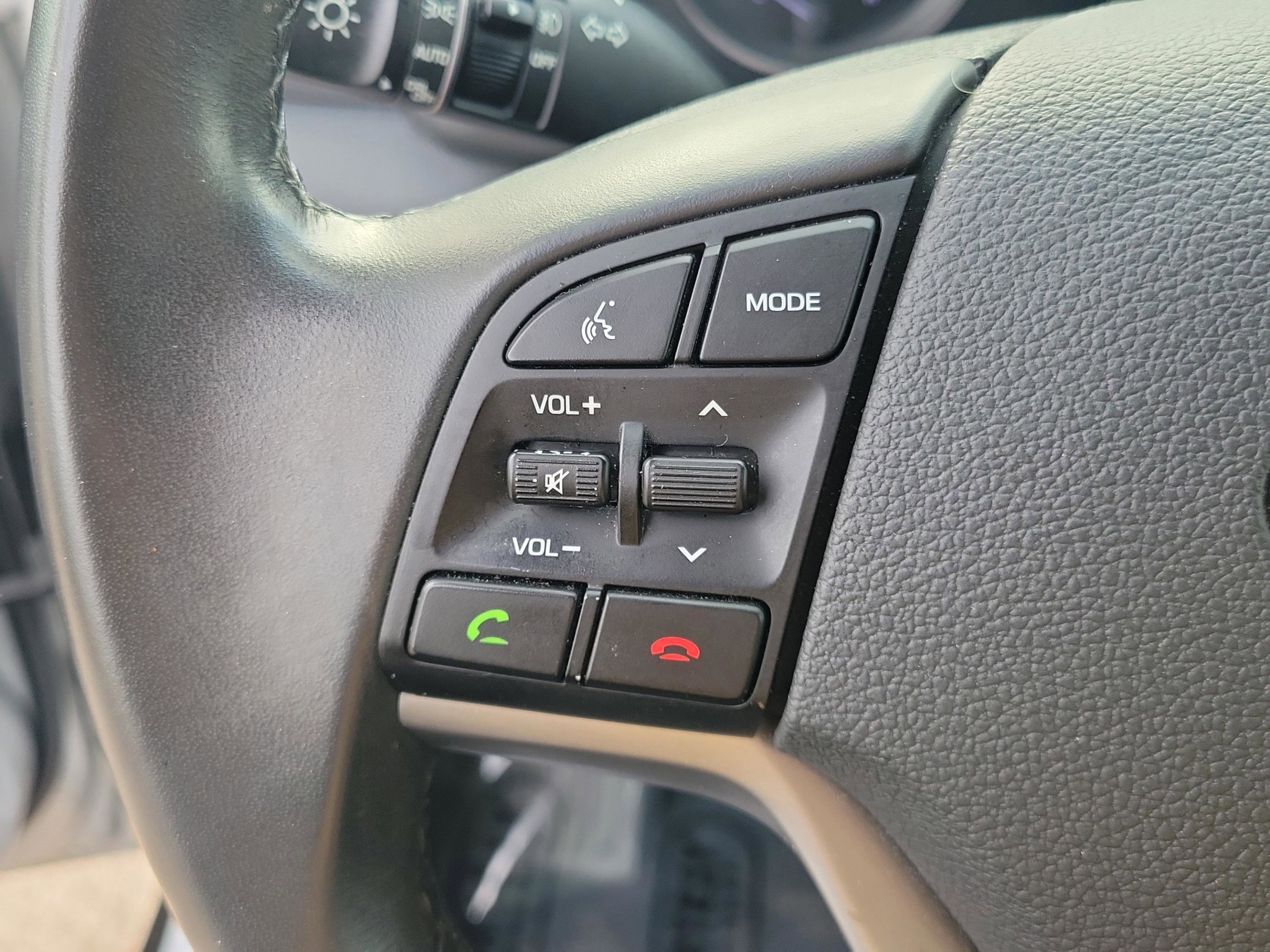 Used 2017 Hyundai Tucson Limited w/ Limited Ultimate Package 03 image 28