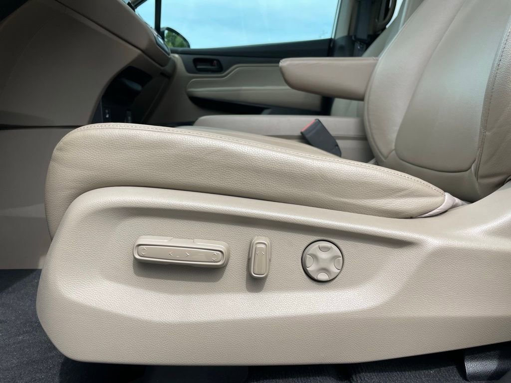 Certified 2024 Honda Odyssey EX-L image 24
