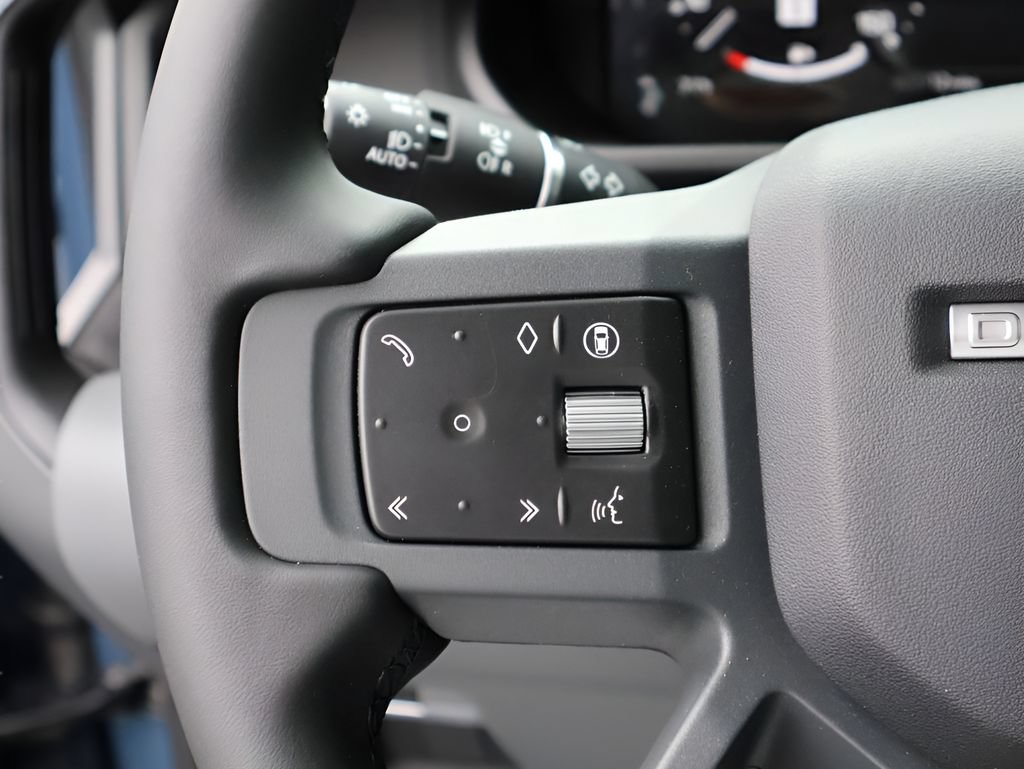 New 2026 Land Rover Defender 110 S AWD/4WD image 30