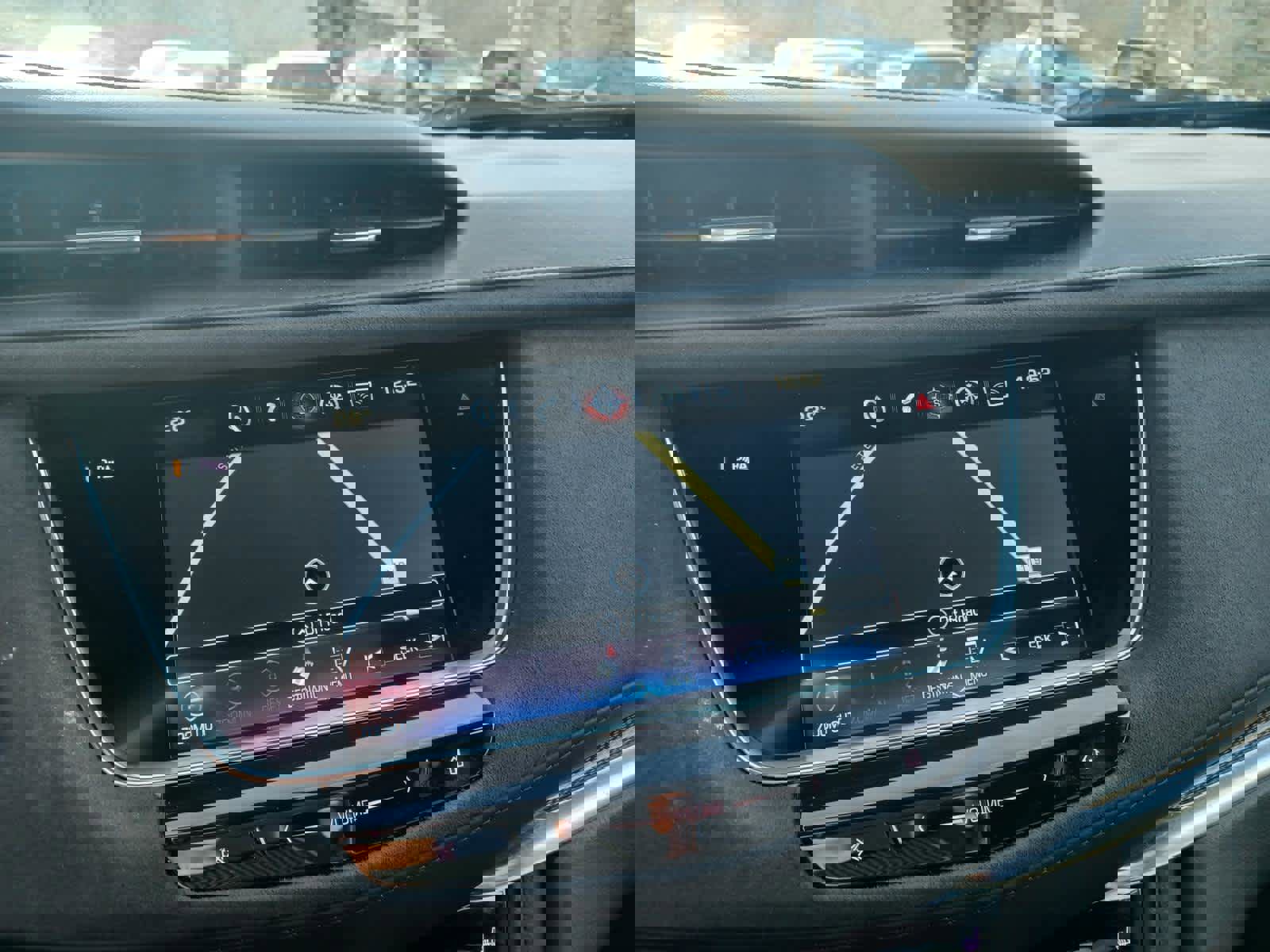 Used 2017 Cadillac XT5 Platinum image 11