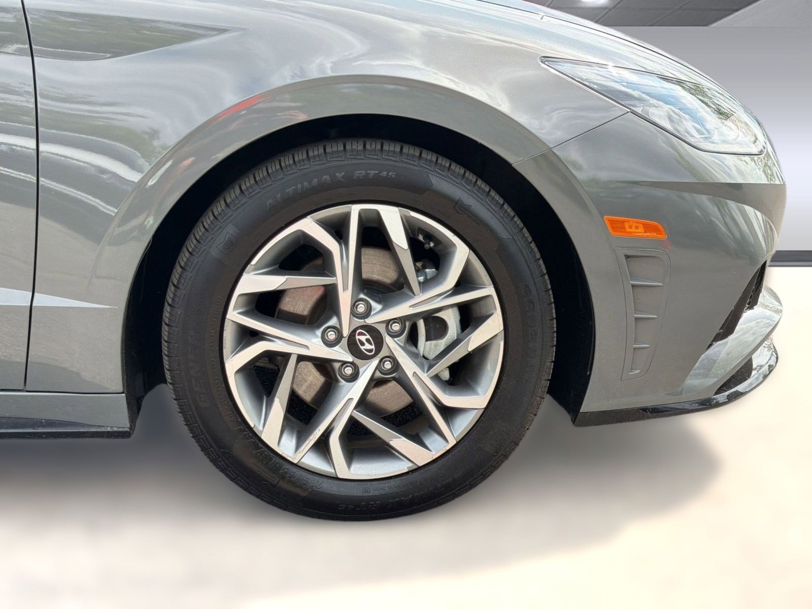 Used 2023 Hyundai Sonata SEL w/ Convenience Package FWD image 12