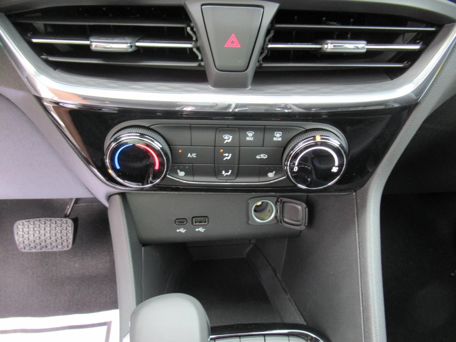New 2026 Buick Encore GX Sport Touring w/ Comfort Package FWD image 23