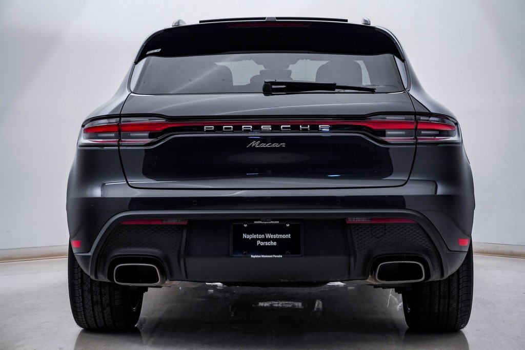 Certified 2025 Porsche Macan image 10