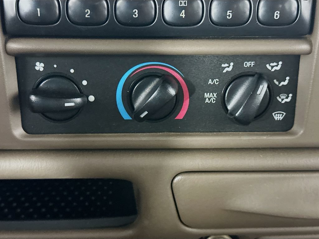 Used 2000 Ford F350 Lariat AWD/4WD image 18