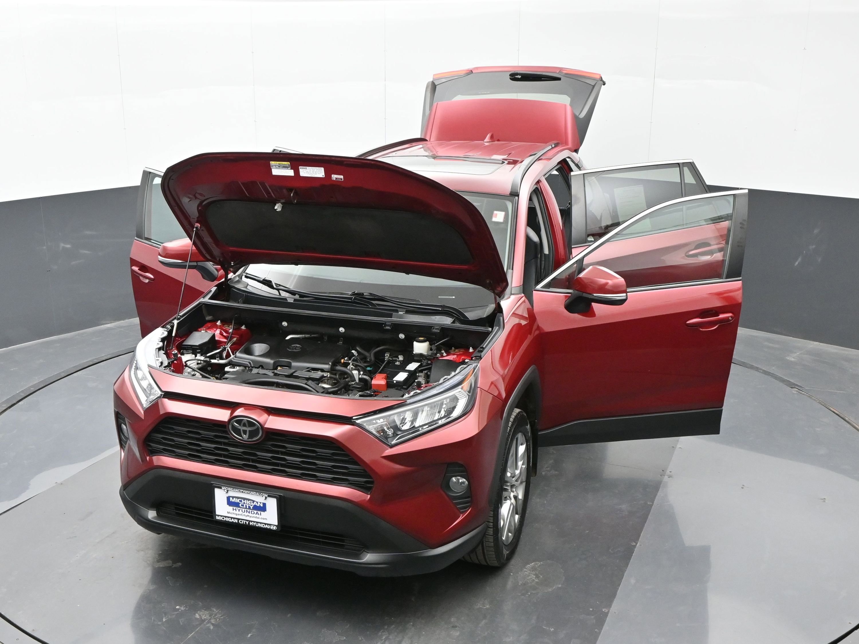 Used 2021 Toyota RAV4 XLE Premium image 46