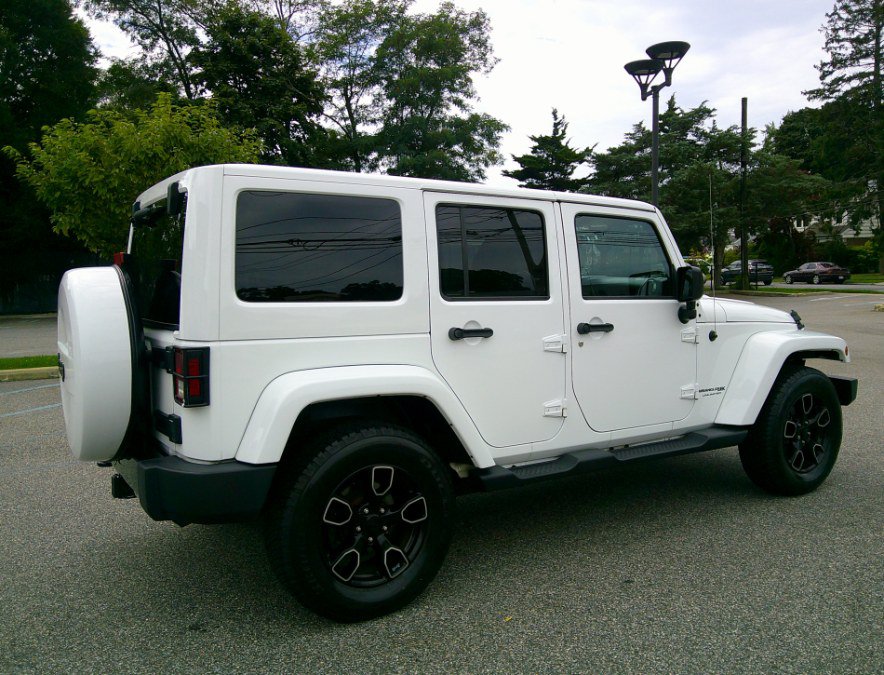 Used 2018 Jeep Wrangler Unlimited Sahara AWD/4WD image 95