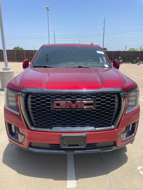 Used 2023 GMC Yukon Denali Ultimate AWD/4WD image 2