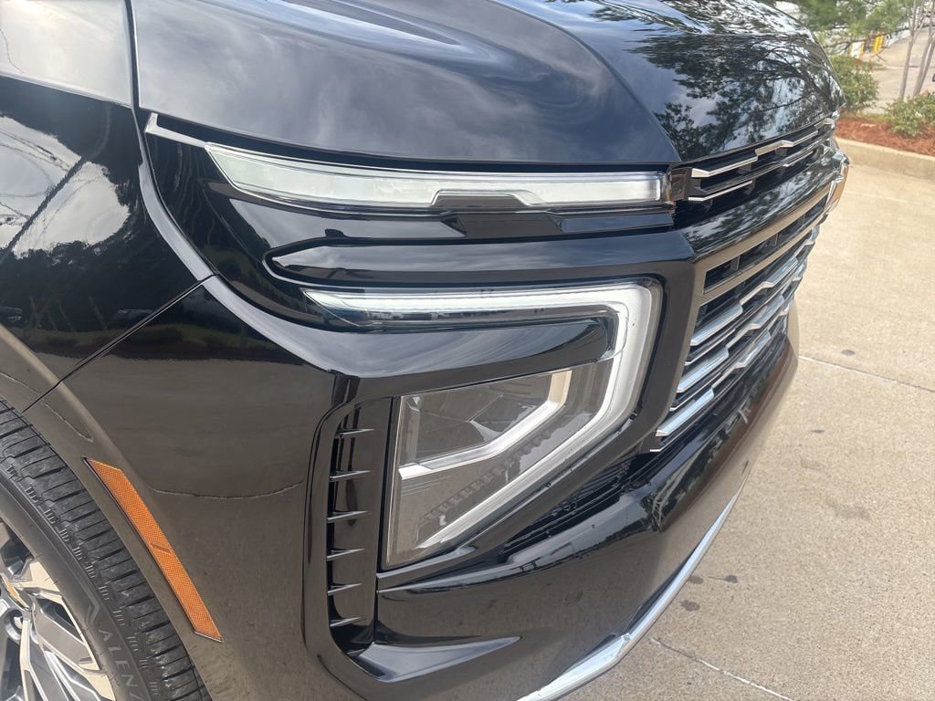 New 2026 Chevrolet Tahoe High Country w/ Sun And Tow Package AWD/4WD image 4