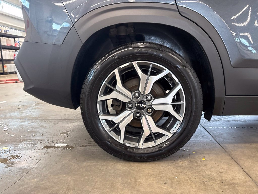 Certified 2022 Kia Seltos EX AWD/4WD image 33
