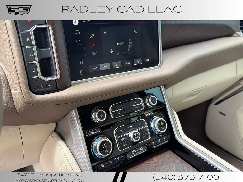 Used 2022 GMC Yukon XL Denali AWD/4WD image 9