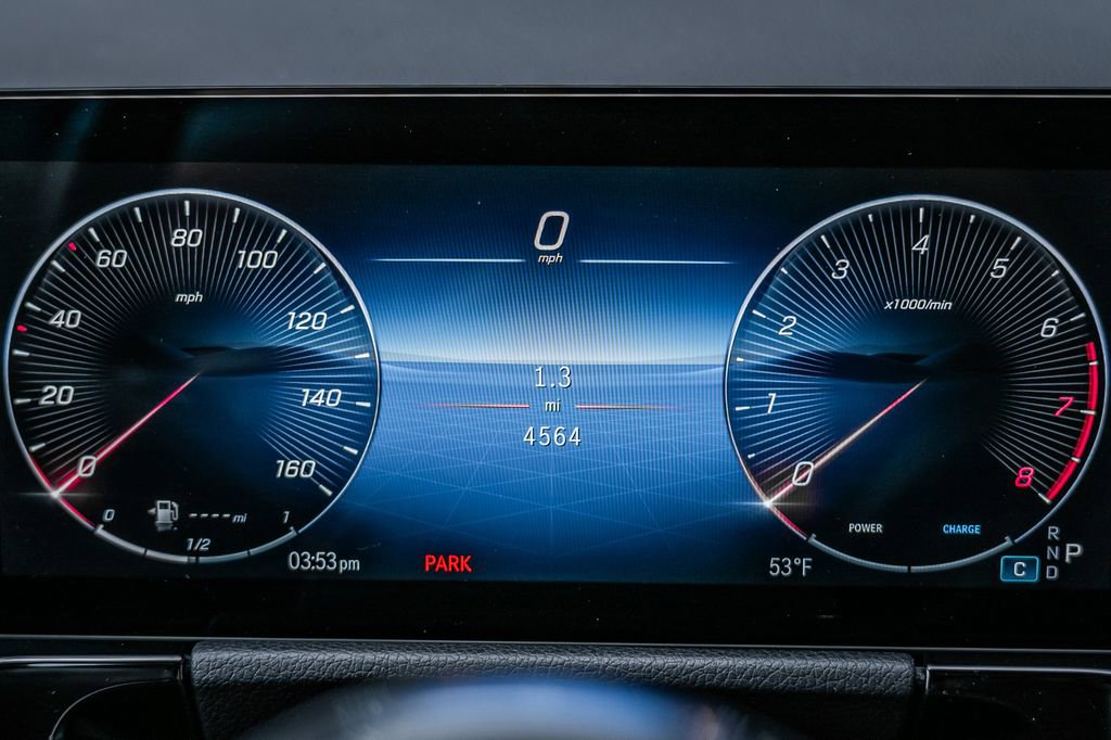 Used 2025 Mercedes-Benz GLA 250 4MATIC image 28