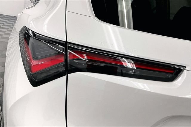 Used 2025 Acura ADX FWD image 34
