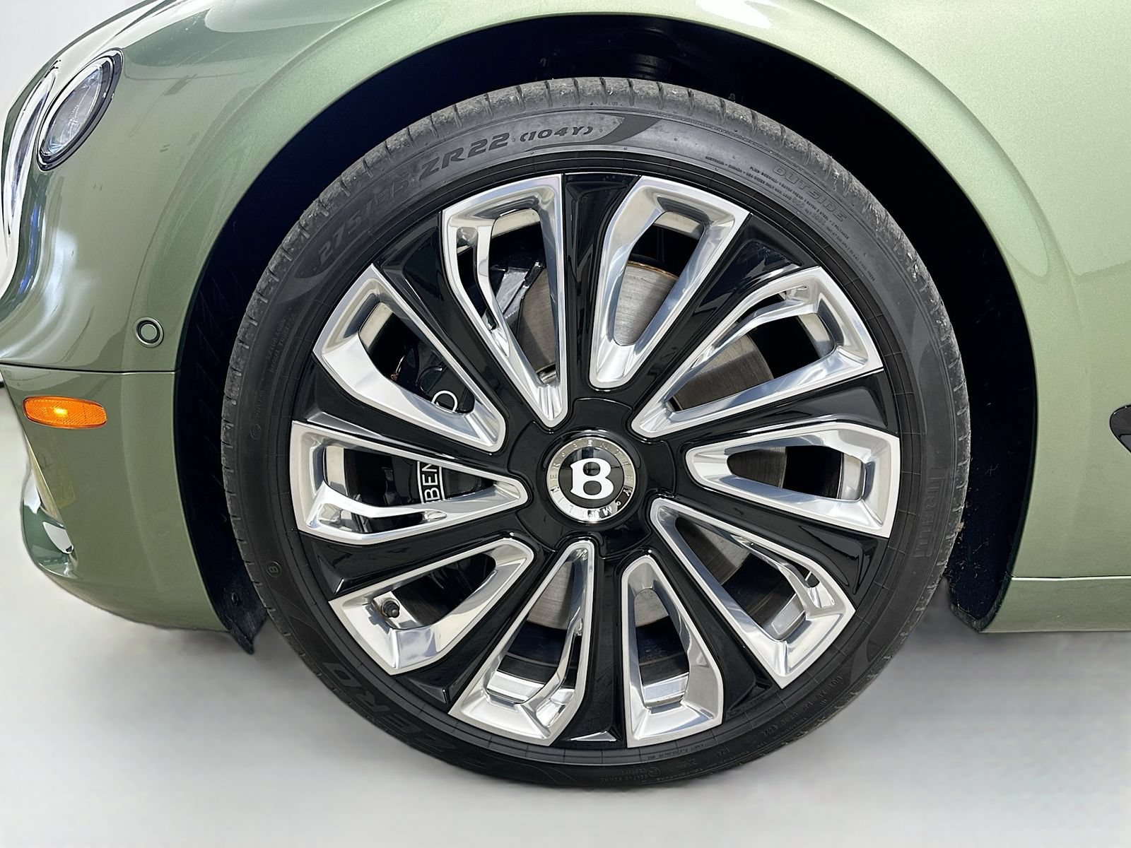 Used 2024 Bentley Continental GT Mulliner AWD/4WD image 6