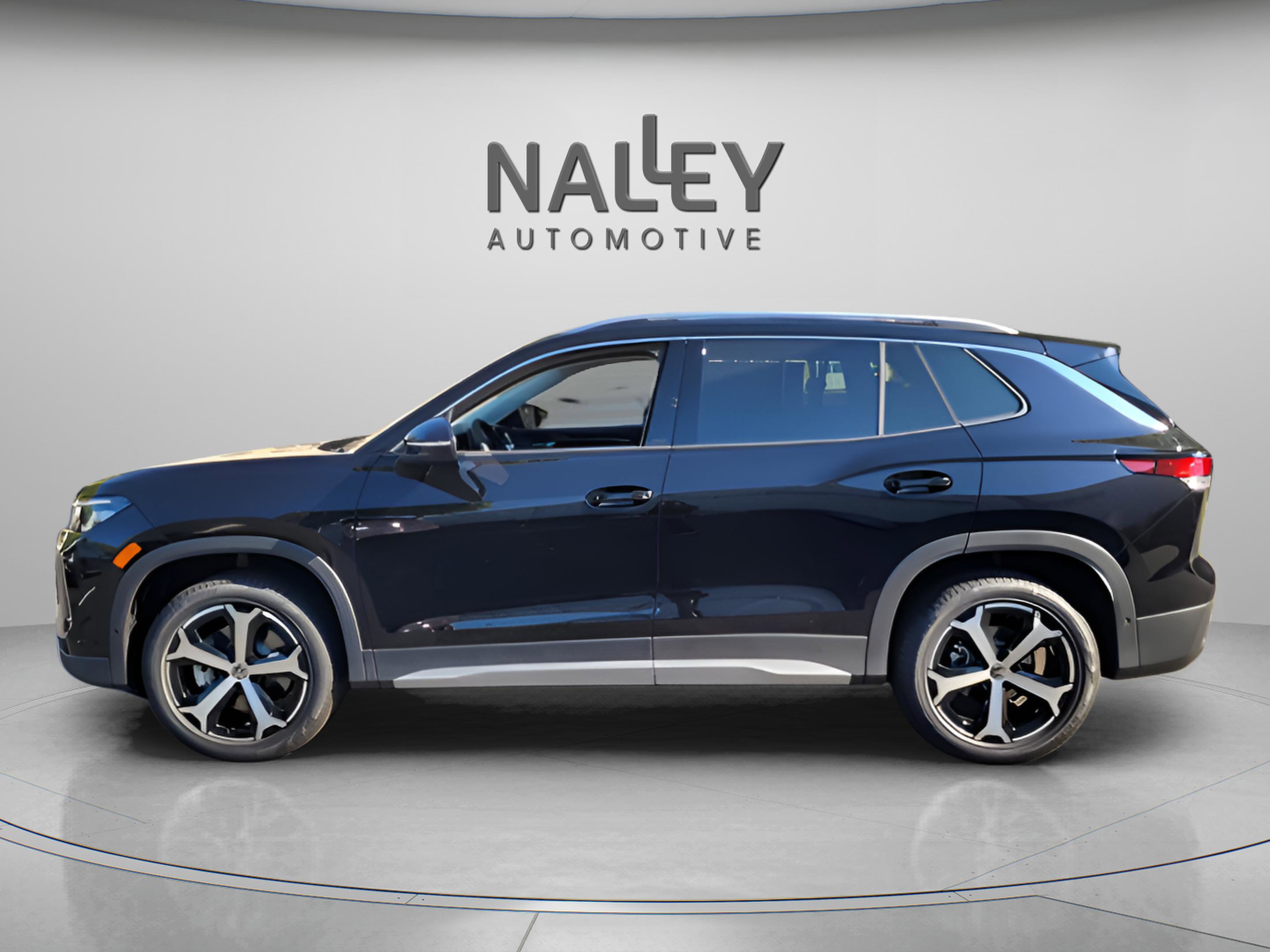 New 2025 Volkswagen Tiguan SE image 3