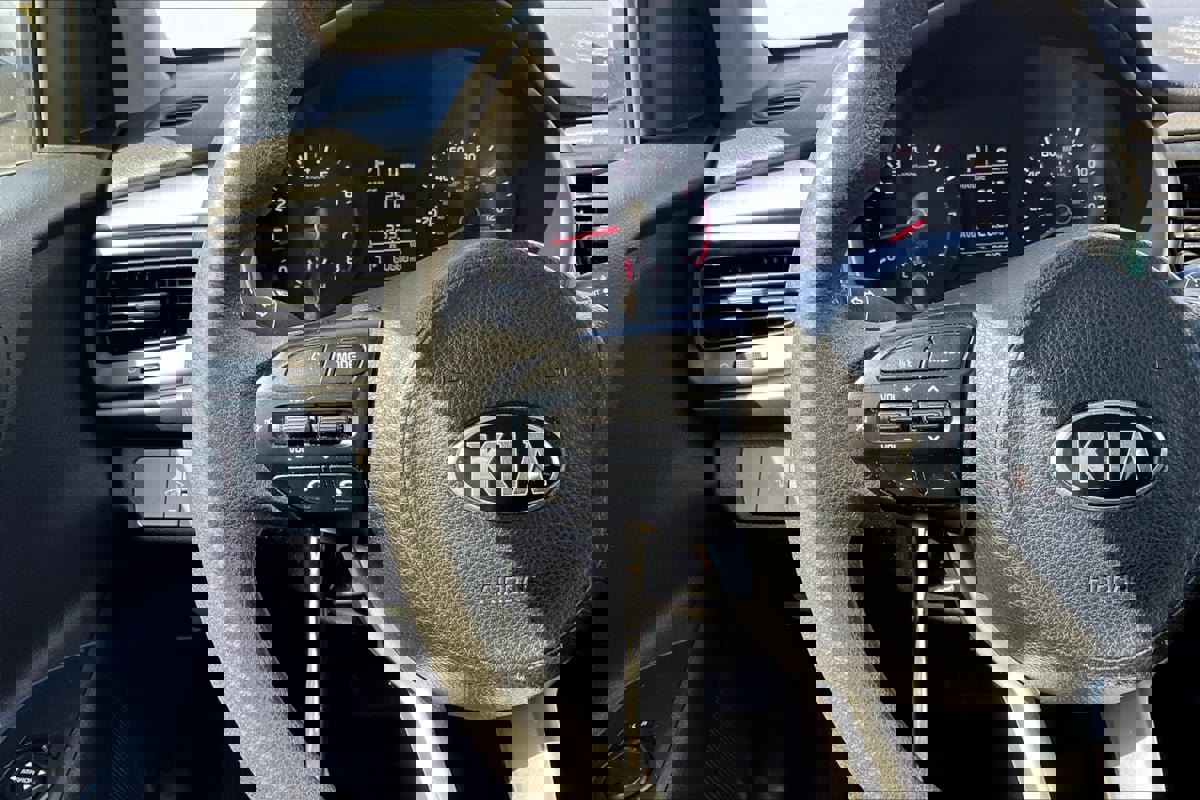 Used 2019 Kia Rio S image 18