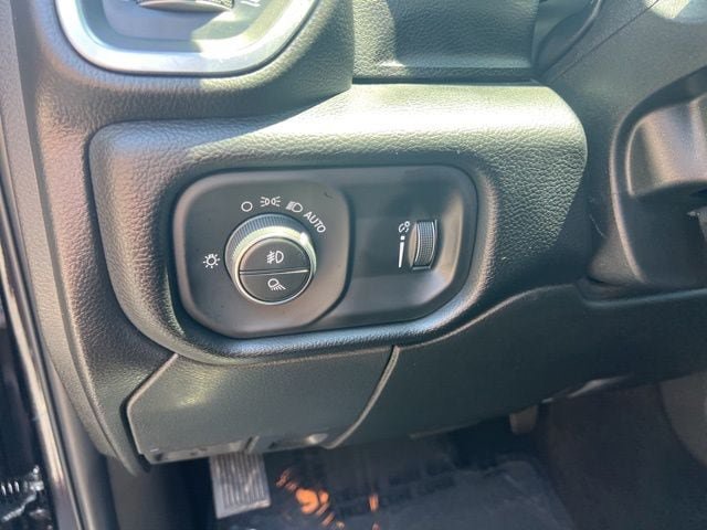 New 2026 RAM 3500 Big Horn AWD/4WD image 8