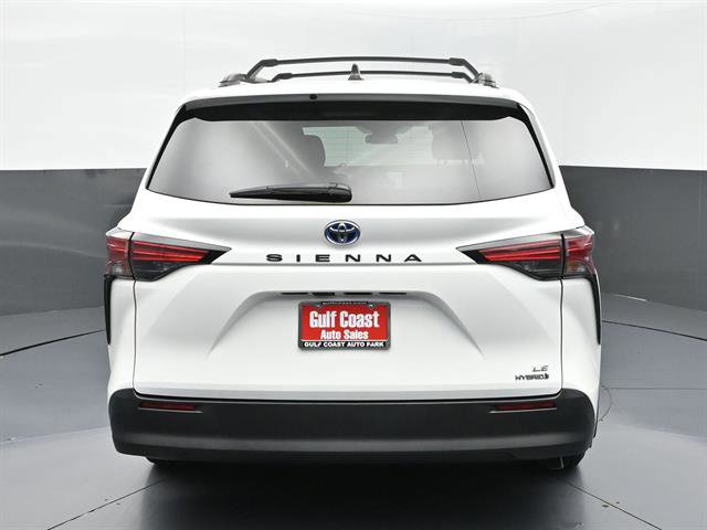 Certified 2022 Toyota Sienna LE FWD image 29