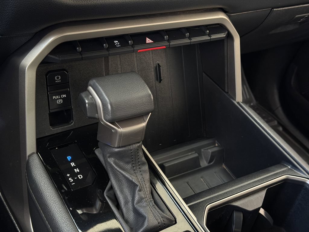 Used 2022 Toyota Tundra Limited AWD/4WD image 20