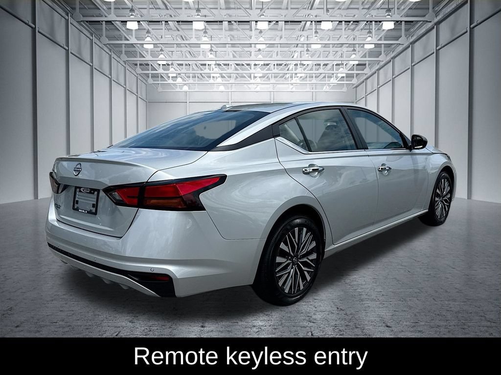 Certified 2025 Nissan Altima 2.5 SV FWD image 7