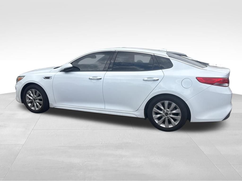 Used 2018 Kia Optima EX FWD image 17